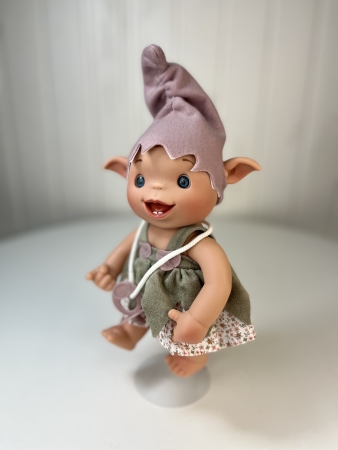 картинка испанские Пупс-мини "Гоблин Перси", 24 см, арт. 374-3 интернет-магазин TuKiTu.ru